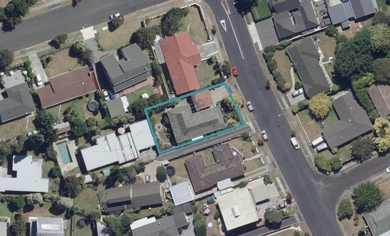 4 McMeekan Avenue, Chartwell, Hamilton - Carousel 1