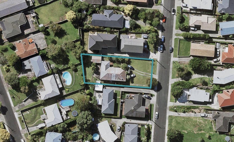 20 Merriefield Avenue, Forrest Hill, Auckland - Carousel 1