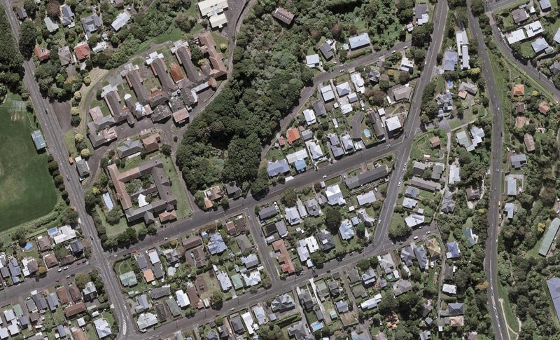 24 Barrett Street, Westown, New Plymouth - Carousel 1