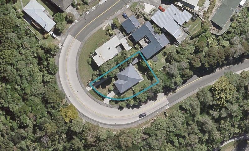 10 Dowse Drive, Maungaraki, Lower Hutt - Carousel 1