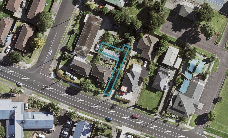 39B Russell Road, Manurewa, Auckland - Carousel 1