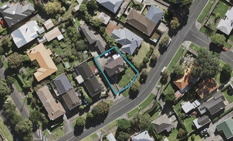 44 Tawa Road, One Tree Hill, Auckland - Carousel 1