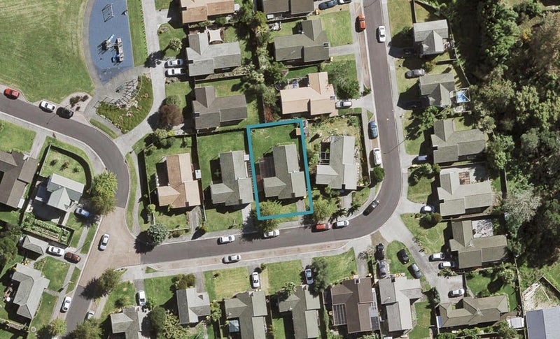 18 Blueridge Close, Sunnyvale, Auckland - Carousel 1