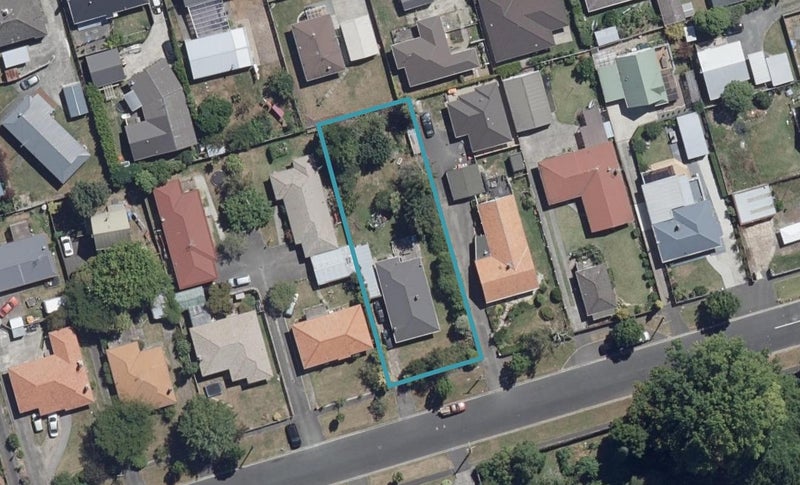 13 James Street, Hamilton East, Hamilton - Carousel 1