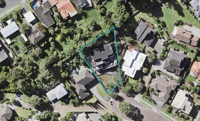 45 Crestview Place, Browns Bay, Auckland - Carousel 1