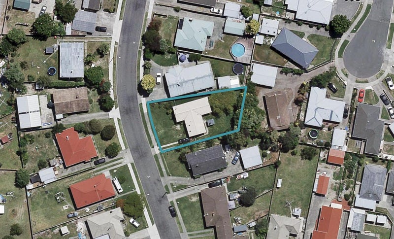 24 Scully Crescent, Onekawa, Napier - Carousel 1