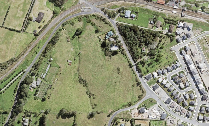 3 Wheki Place, SWANSON, AUCKLAND - Carousel 1