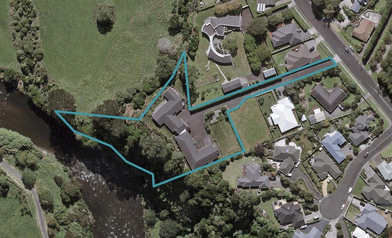 94C Queens Road, Glen Avon, New Plymouth - Carousel 1