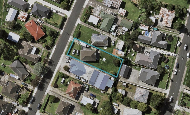 12 Crown Crescent, Otara, Auckland - Carousel 1