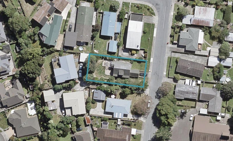 5 Shanly Street, Brown Owl, Upper Hutt - Carousel 1