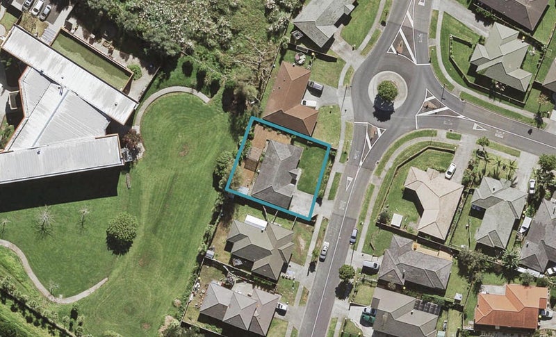 29 Naylors Drive, Mangere, Auckland - Carousel 1