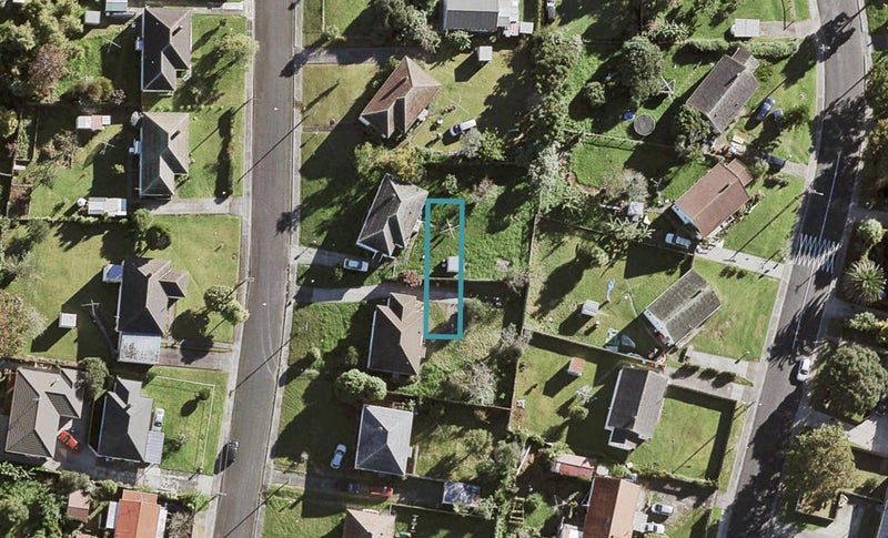 3 Kakaho Road, MOUNT ROSKILL - Carousel 1