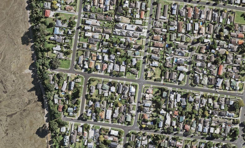 31E McLeod Road, Weymouth, Auckland - Carousel 1