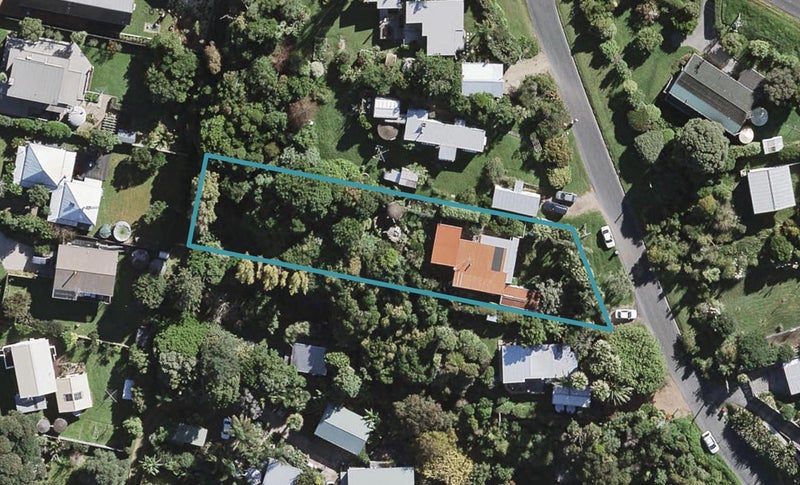 35 Kiwi Street, Oneroa, Waiheke Island - Carousel 1