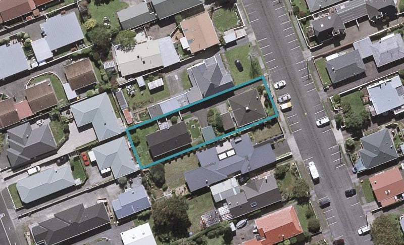 12 Norman Street, Lower Vogeltown, New Plymouth - Carousel 1