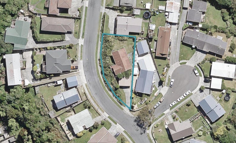 9 Outram Grove, Kelson, Lower Hutt - Carousel 1
