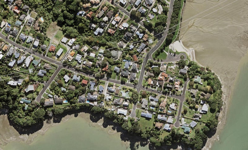 38 Hoskins Avenue, Hillsborough, Auckland - Carousel 1