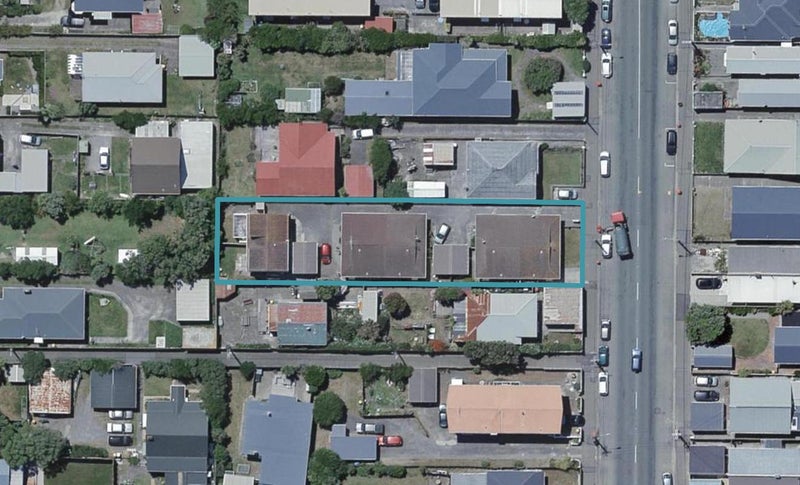 2/200 Onepu Road, Lyall Bay, Wellington - Carousel 1