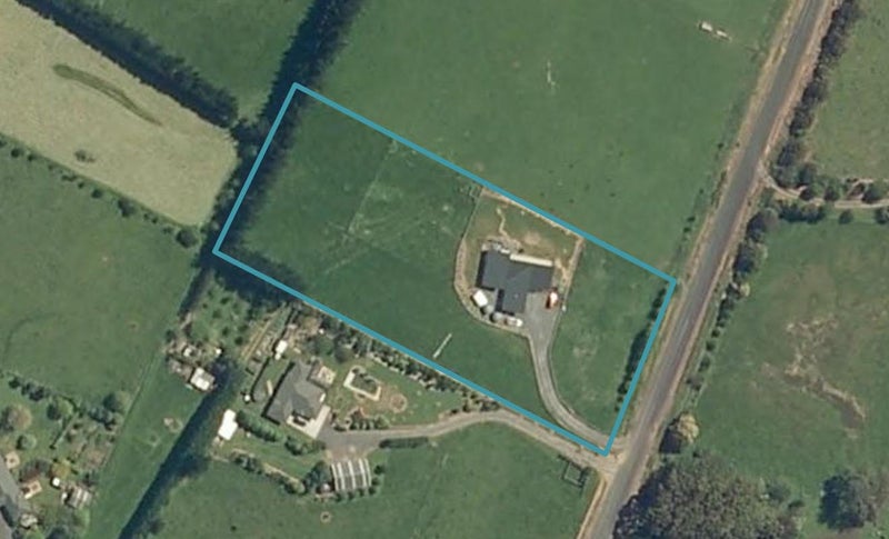 42 Estuary View Road, Waiau Pa, Pukekohe - Carousel 1