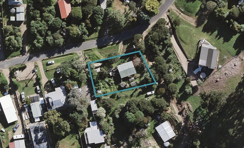 16 Waiata Road, Onetangi, Waiheke Island - Carousel 1