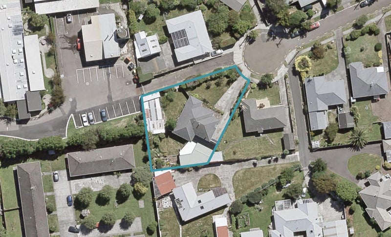 15 Te Puni Grove, Elderslea, Upper Hutt - Carousel 1