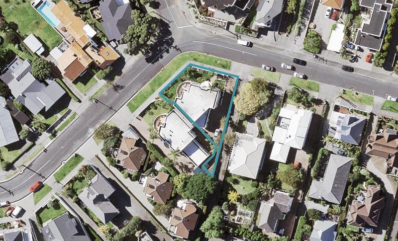 1 Waimarie Street, St Heliers, Auckland - Carousel 1