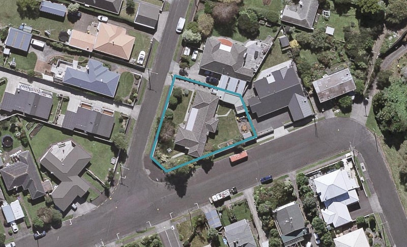 4 Tainui Street, Welbourn, New Plymouth - Carousel 1