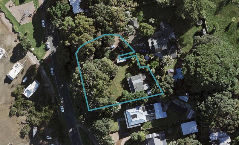 76 Wharf Road, Ostend, Waiheke Island - Carousel 1