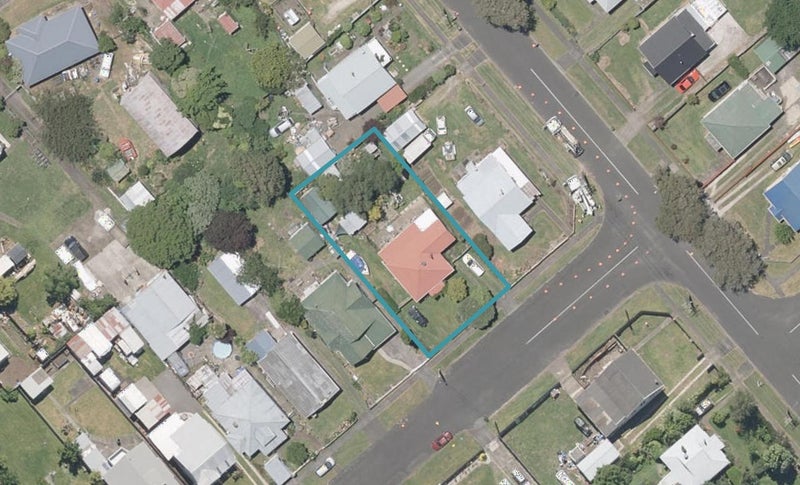 37 Collingwood Street, Whanganui East, Whanganui - Carousel 1