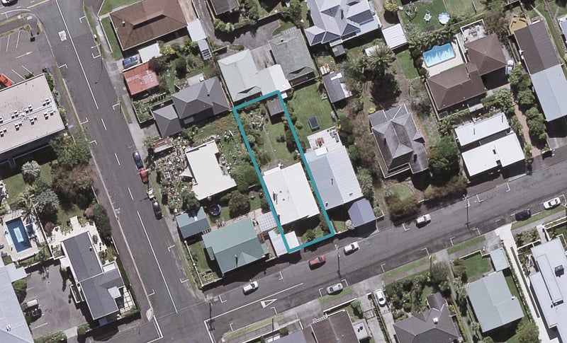 277 Courtenay Street, Strandon, New Plymouth - Carousel 1