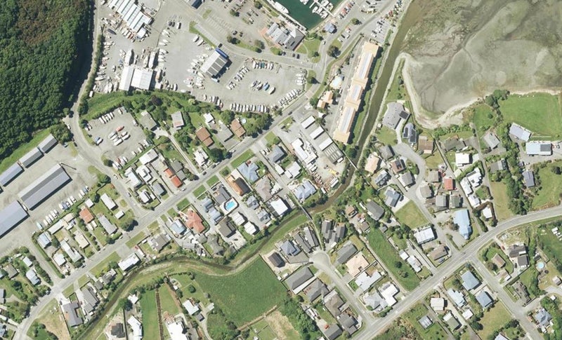 37A Beach Road, Waikawa, Picton - Carousel 1