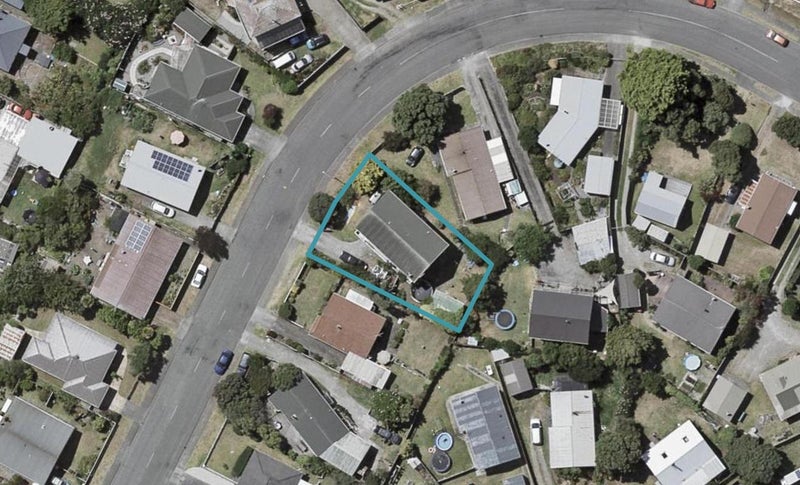 32 Norfolk Crescent, Otaki Beach, Otaki - Carousel 1