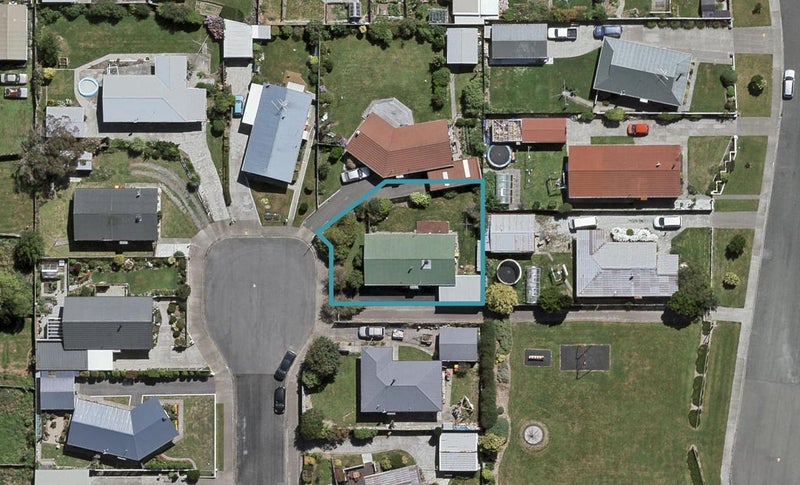 27 Henderson Street, Kingswell, Invercargill - Carousel 1