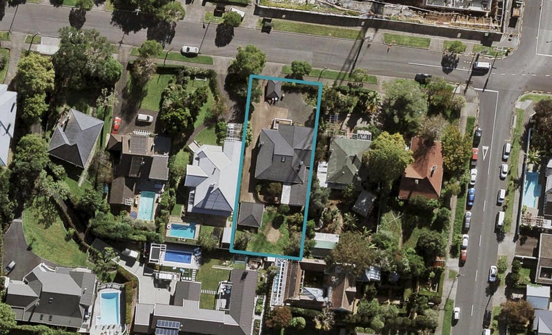 11 Rangitoto Avenue, Remuera, Auckland - Carousel 1