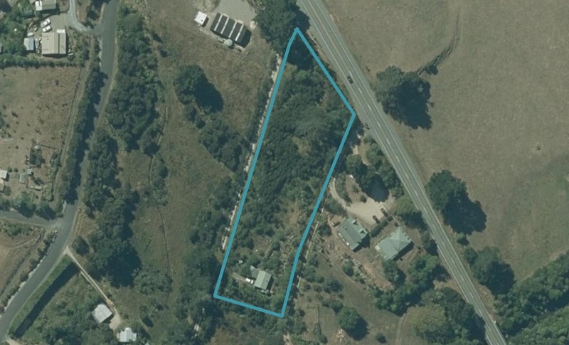 1191 Takaka-Collingwood Highway, Onekaka - Carousel 1