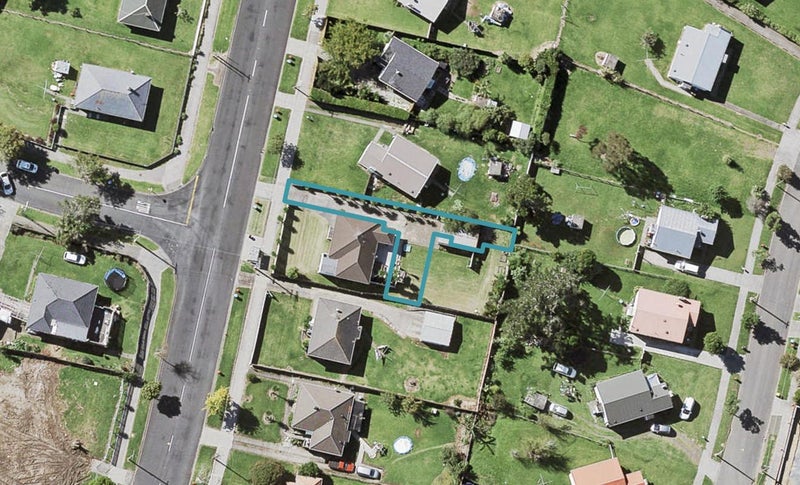 52D Taniwha Street, Wai o Taiki Bay, Auckland - Carousel 1