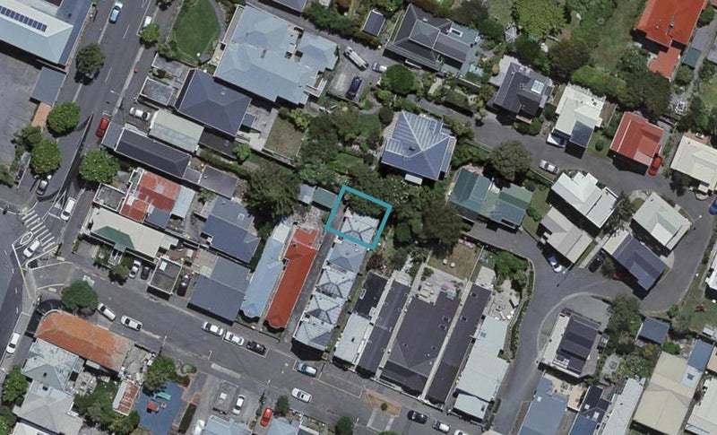 69E Elizabeth Street, Mount Victoria, Wellington - Carousel 1