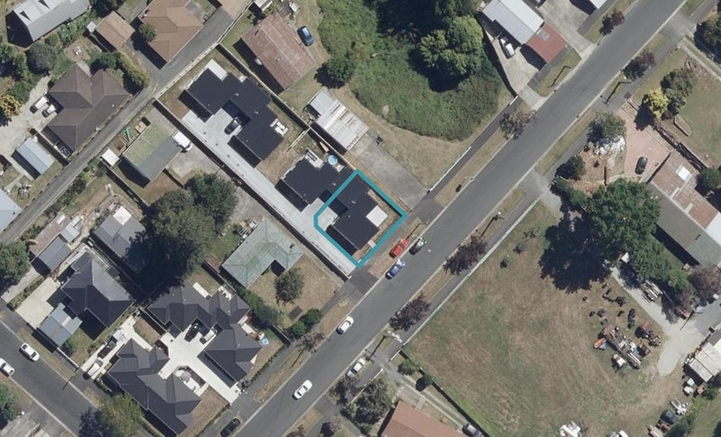 1/35 Bruce Avenue, Glenview, Hamilton - Carousel 1