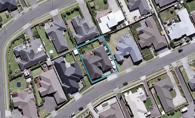 9 Marlin Terrace, Bell Block, New Plymouth - Carousel 1