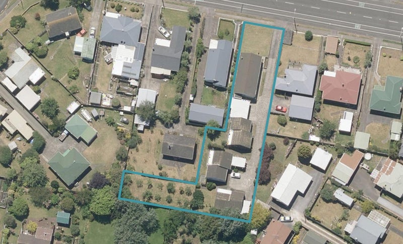 35 Fitzherbert Avenue, Springvale, Whanganui - Carousel 1