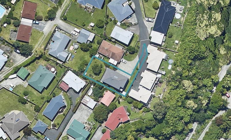 42B Waimapu Street, Greerton, Tauranga - Carousel 1