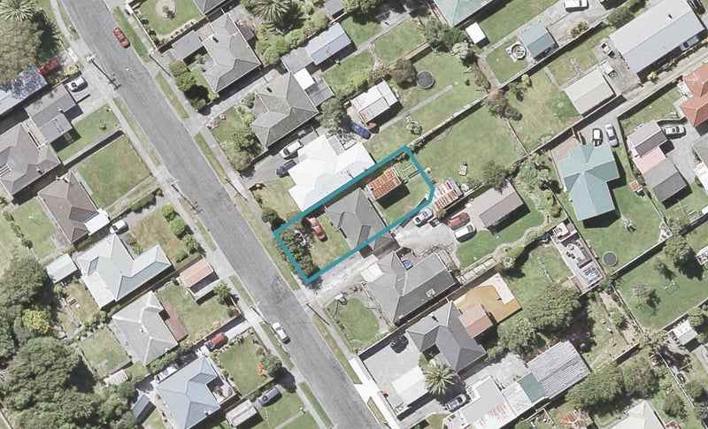 27 Bledisloe Crescent, Wainuiomata, Lower Hutt - Carousel 1
