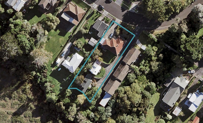 30A Saxon Street, Waterview, Auckland - Carousel 1