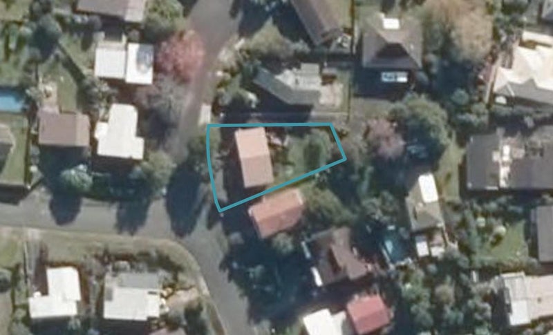 2 Moa Place, Onerahi, Whangarei - Carousel 1