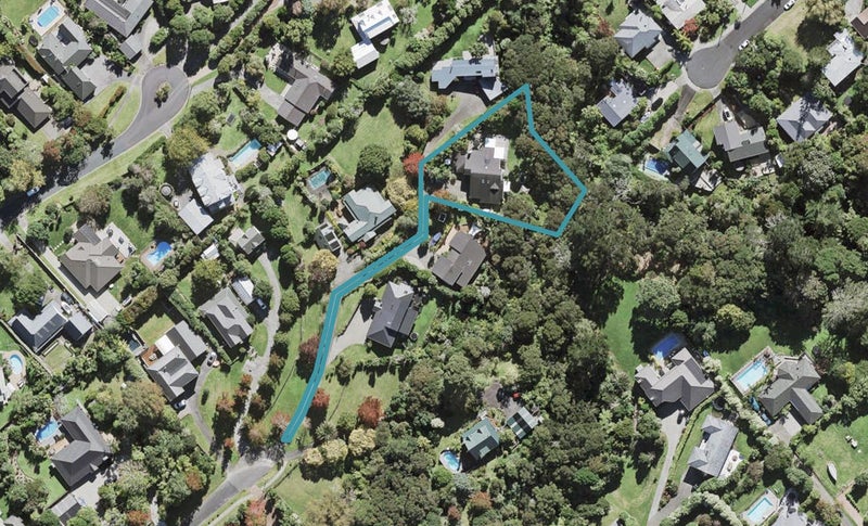 11 Manon Crescent, Greenhithe, Auckland - Carousel 1