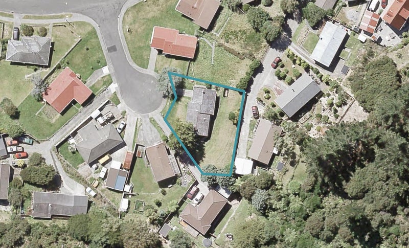 3 Tuam Grove, Wainuiomata, Lower Hutt - Carousel 1