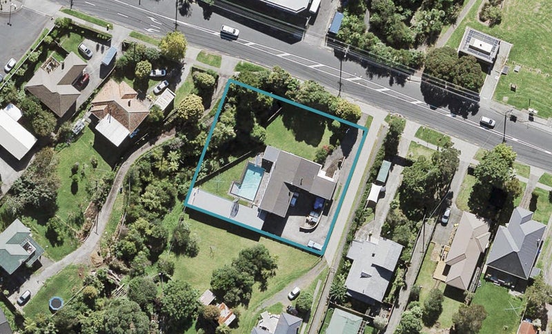 9 Margan Avenue, New Lynn, Auckland - Carousel 1
