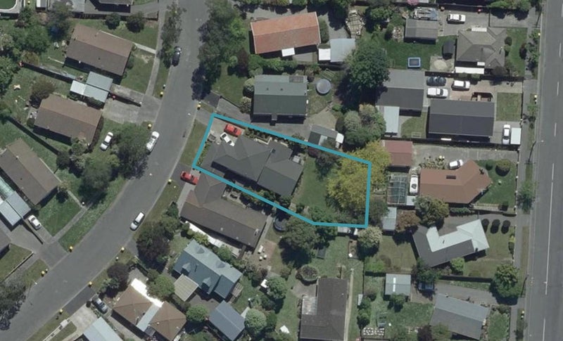 18 Jenkins Avenue, Redwood, Christchurch - Carousel 1