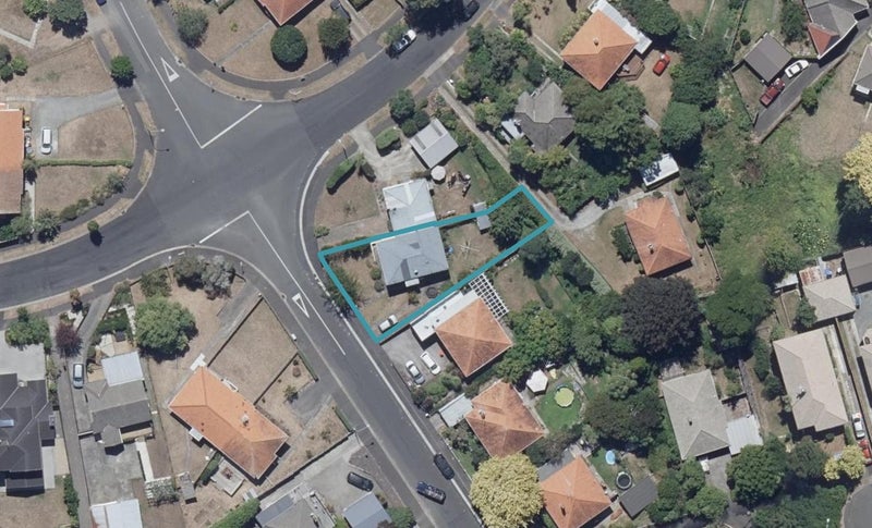48 Plunket Terrace, Hamilton East, Hamilton - Carousel 1