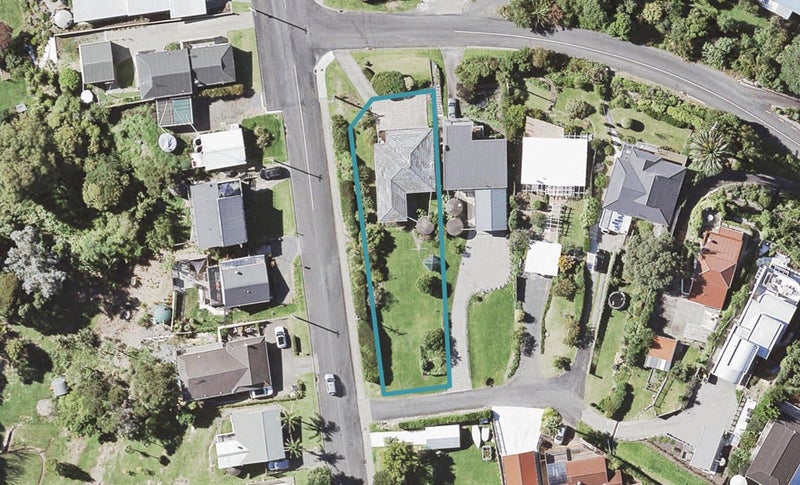1 Carlton Crescent, Maraetai, Auckland - Carousel 1
